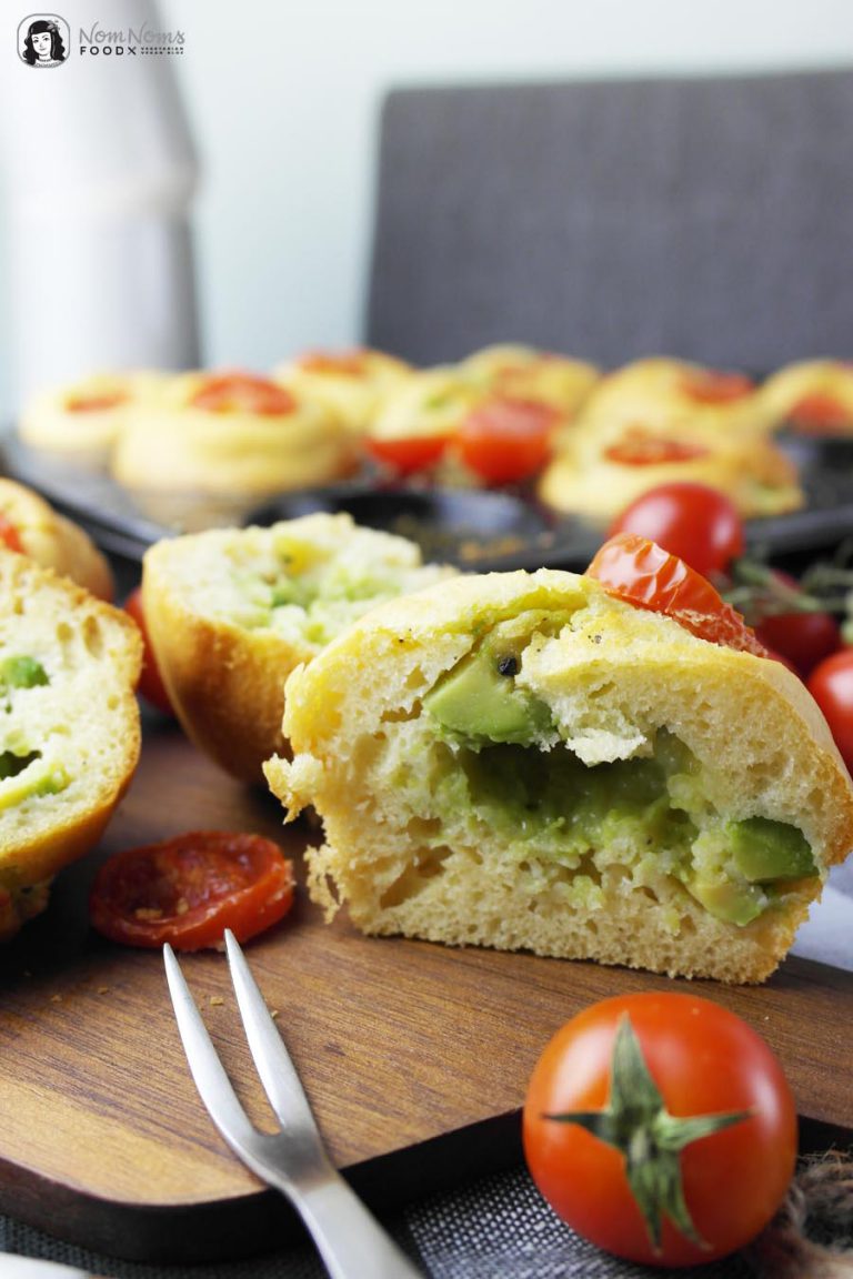 Avocado-Muffins mit Käse-Füllung