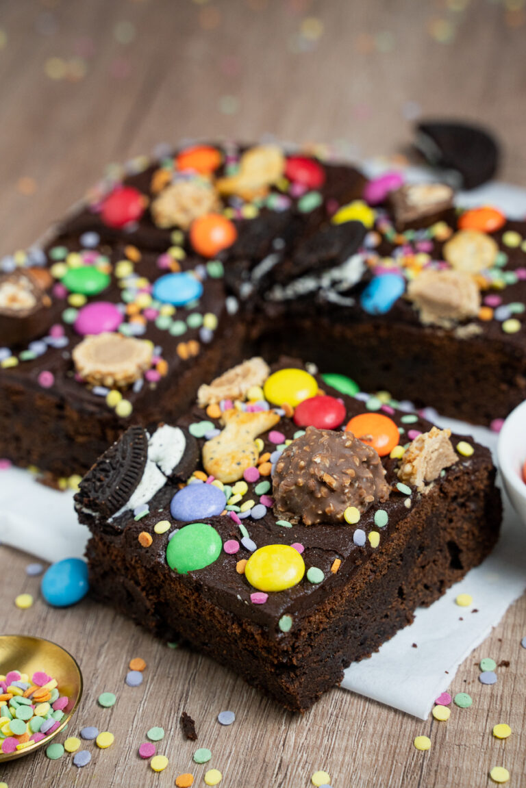 Candy Konfetti Brownies Geburtstagsfeier zu 10 Jahren Nom Noms food