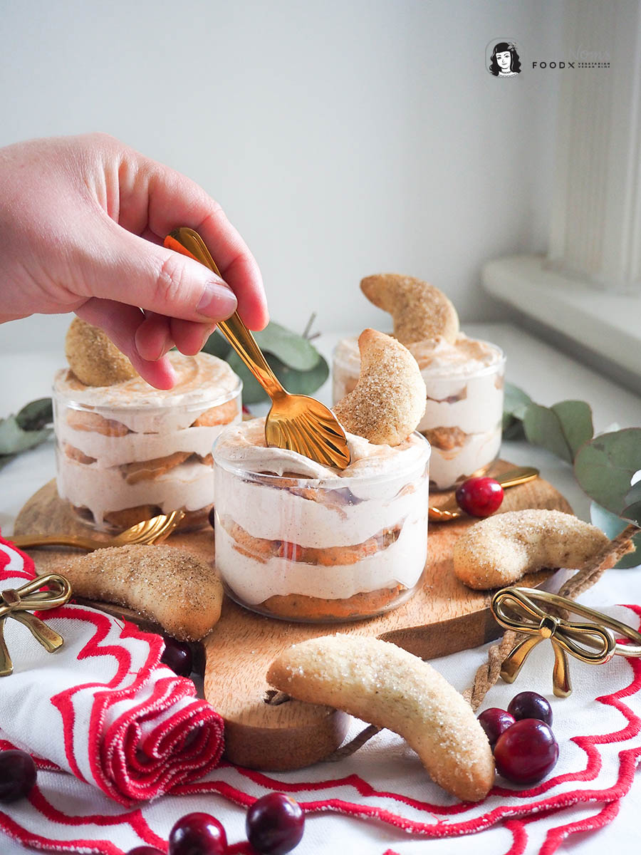 Knusprig-cremiges Vanillekipferl-Tiramisu mit Zimt-Creme - Dessert im Glas
