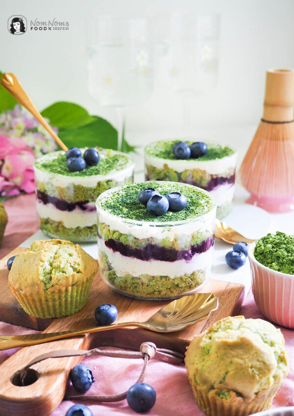 Matcha-Blaubeer-Tiramisu im Glas mit Matcha-Muffins aus dem Airfyer Backen mit Butterschmalz
