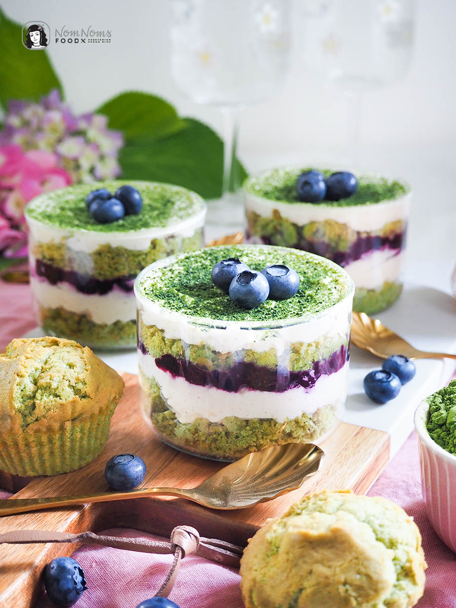 Matcha-Blaubeer-Tiramisu im Glas mit Matcha-Muffins aus dem Airfyer Backen mit Butterschmalz